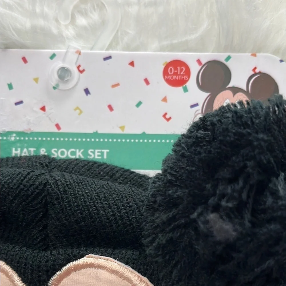 🆕 Disney Mickey Mouse Hat and Sock Set Pom Pom’s Black/Red  0-12 Months Gift Set